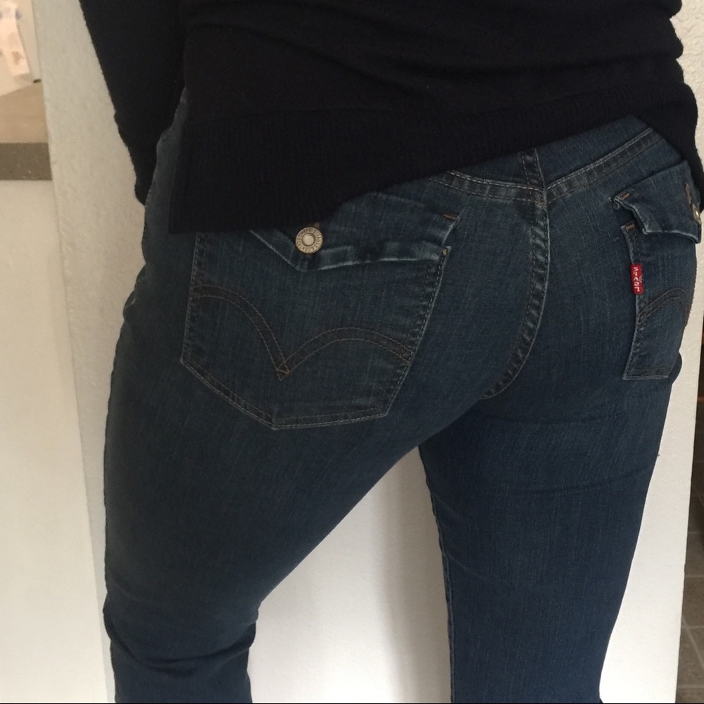 Levi mid rise ankle skinny jean